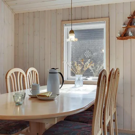 Vakantiehuis Aneline - 700m From The Sea By Interhome *