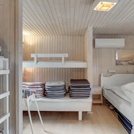 Aneline - 700m From The Sea By Interhome *